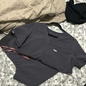 Charcoal figs set large